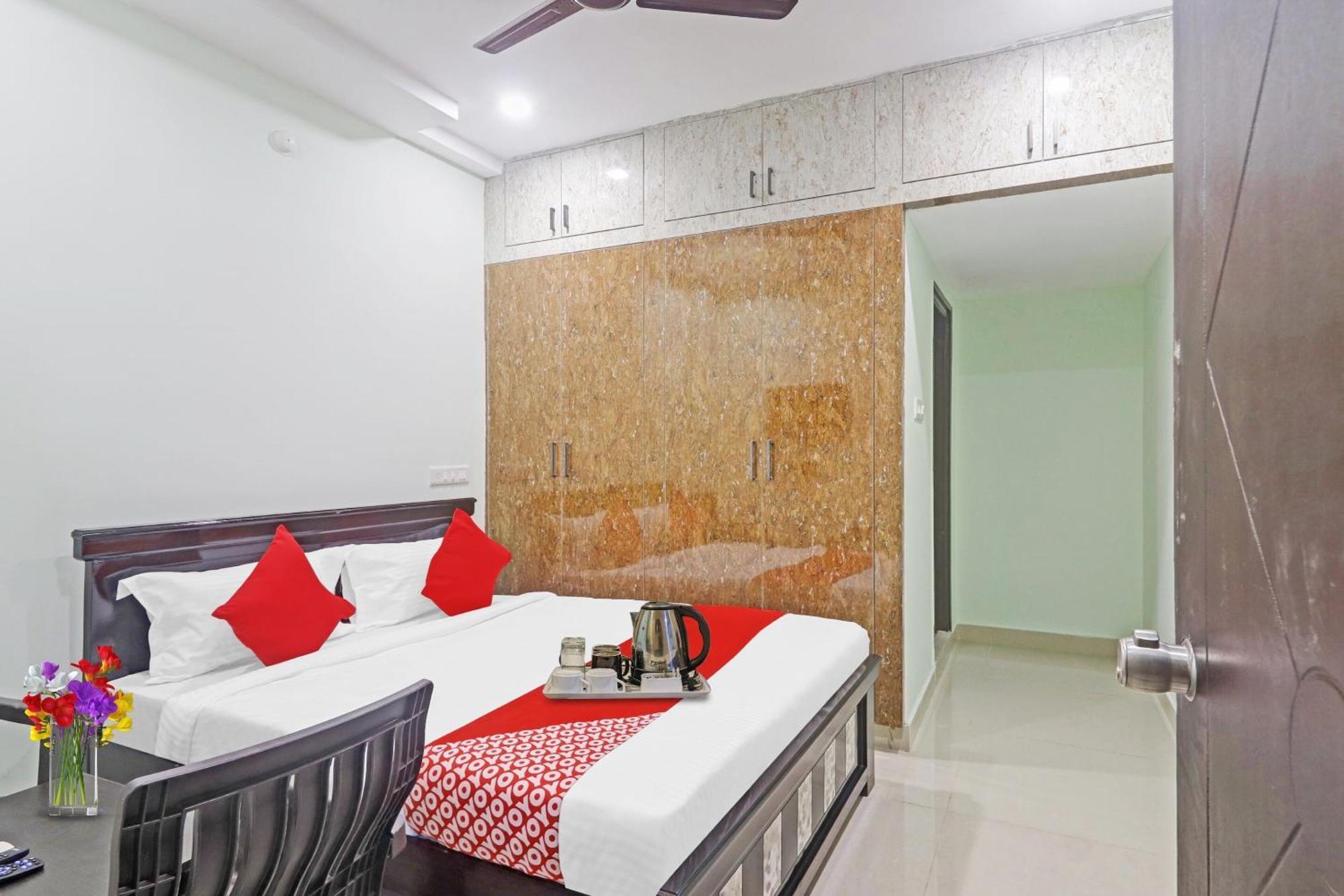Hotel O Hanuma Residency Sururnagar Exterior foto